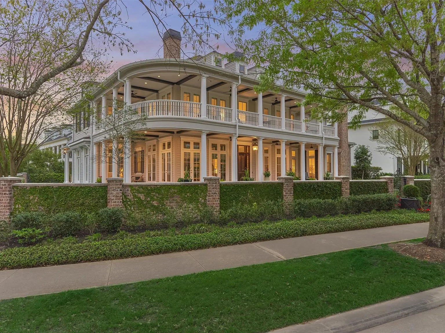 The Porch House · The Heights